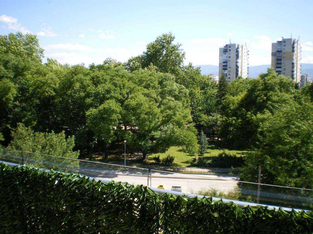 Park View Apartment Plovdiv With Parking Eksteriør billede